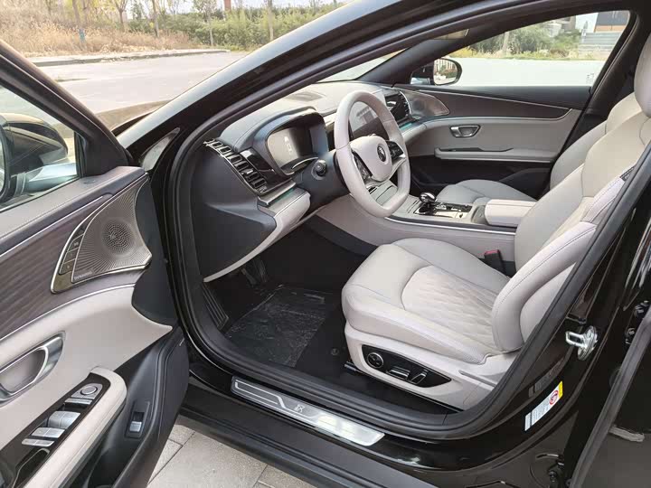 Фото 9 - BYD Han