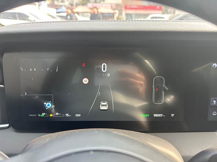 Фото 9 - LiXiang One