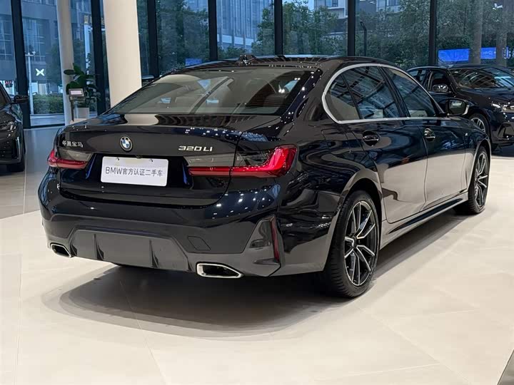 Фото 3 - BMW 3 Series