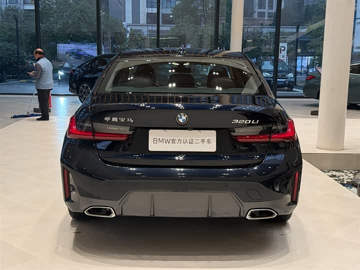 Фото 4 - BMW 3 Series