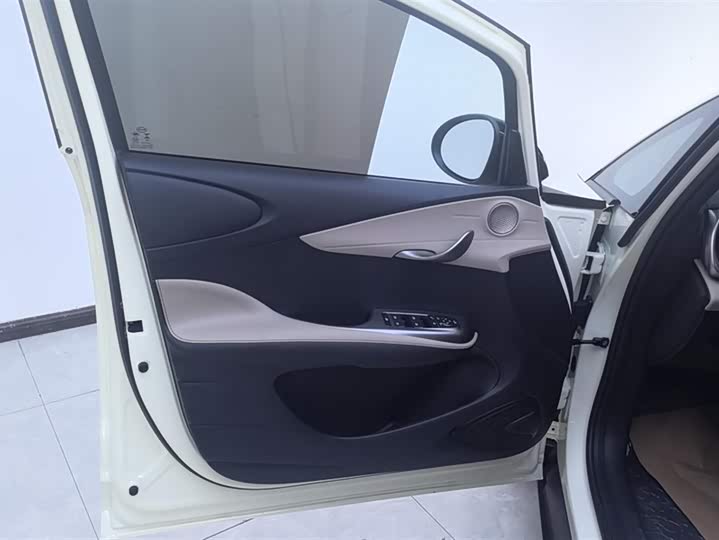 Фото 7 - BYD Dolphin