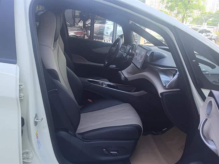 Фото 8 - BYD Dolphin