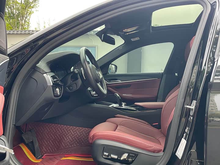 Фото 4 - BMW 5 Series