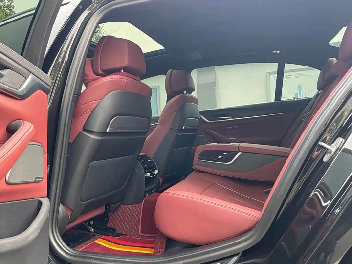 Фото 7 - BMW 5 Series