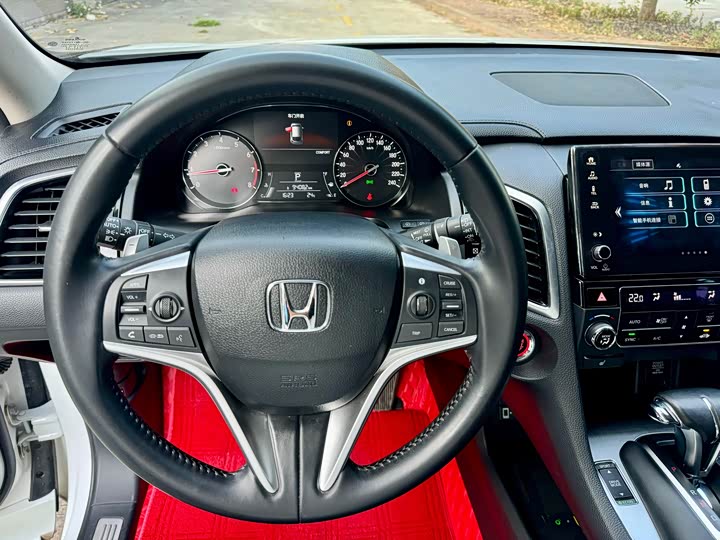 Фото 9 - Honda Avancier