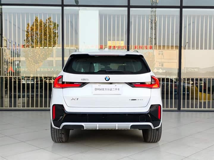 Фото 6 - BMW X1