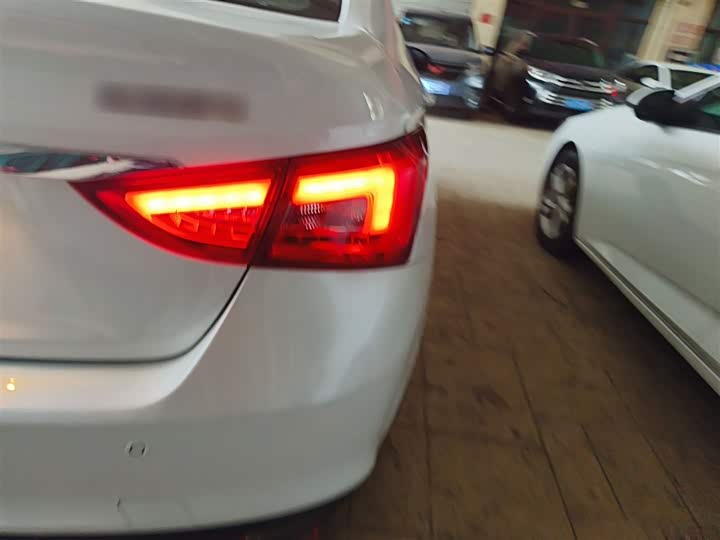 Фото 8 - Chery Arrizo 5