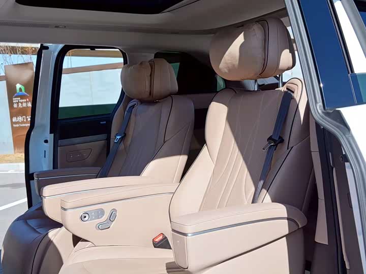 Фото 5 - XPeng X9