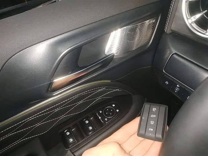 Фото 9 - Tank 300