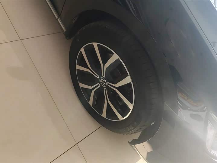 Фото 6 - Volkswagen Magotan