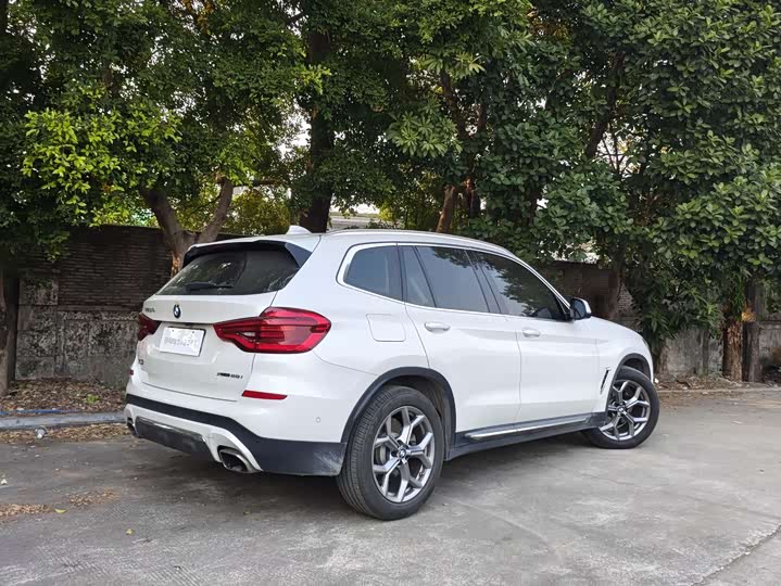 Фото 2 - BMW X3