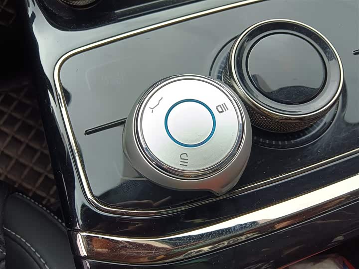 Фото 9 - Hozon U