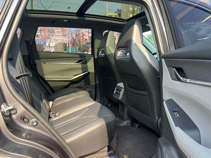 Фото 9 - Changan CS75 Plus