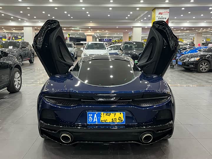 Фото 4 - McLaren GT