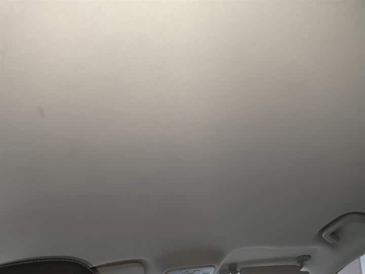 Фото 9 - Geely Geometry A