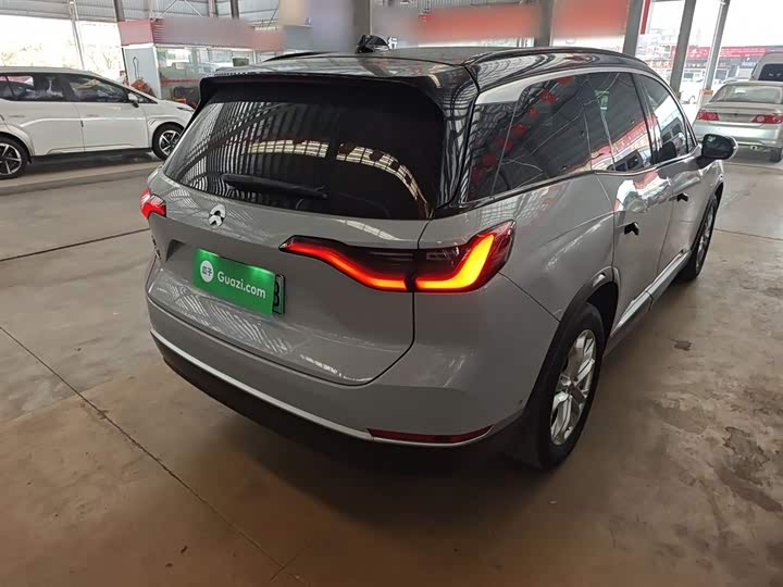 Фото 7 - Nio ES8