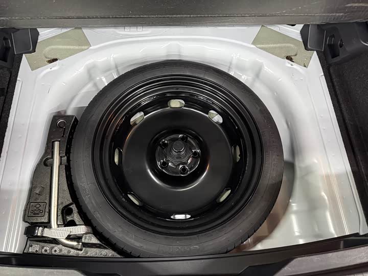 Фото 8 - Volkswagen T-Roc