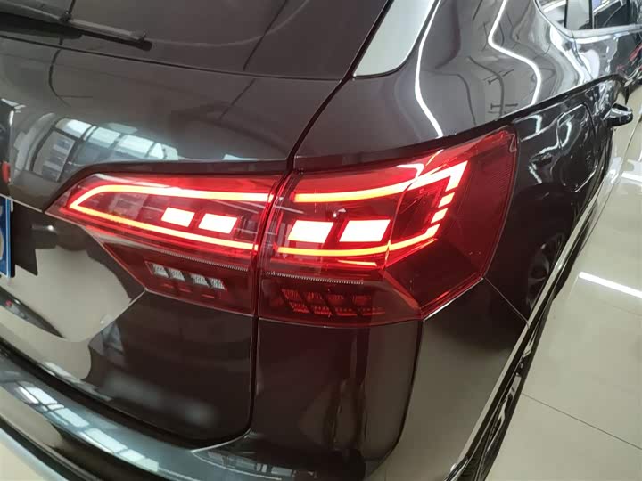 Фото 8 - Volkswagen Tayron