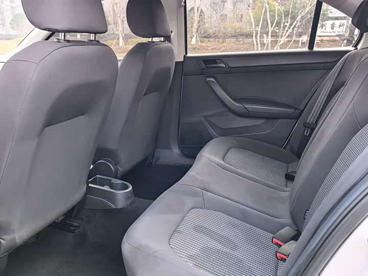 Фото 5 - Volkswagen Santana