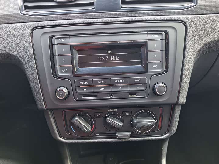 Фото 7 - Volkswagen Santana