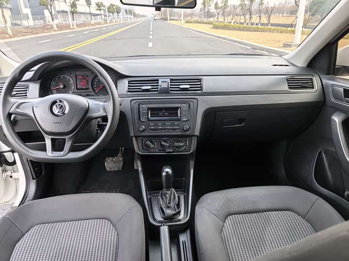 Фото 9 - Volkswagen Santana