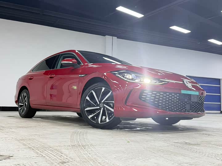 Фото 3 - Volkswagen Lamando L