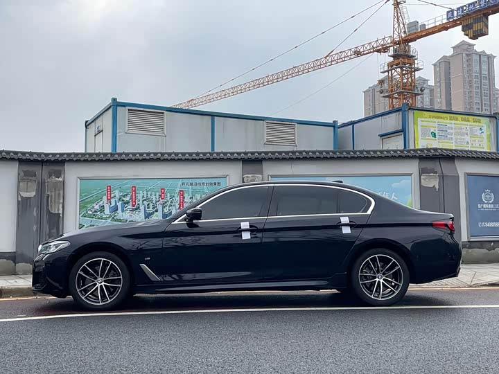 Фото 3 - BMW 5 Series