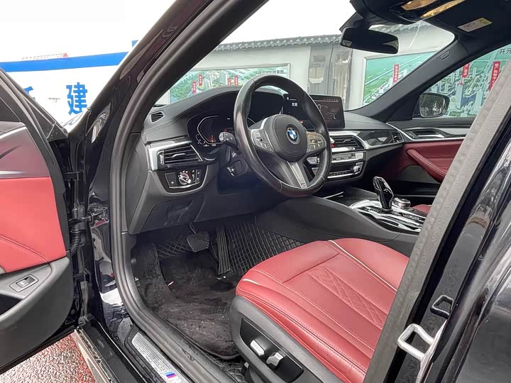 Фото 5 - BMW 5 Series