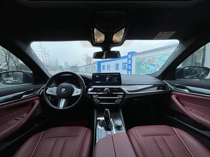 Фото 6 - BMW 5 Series