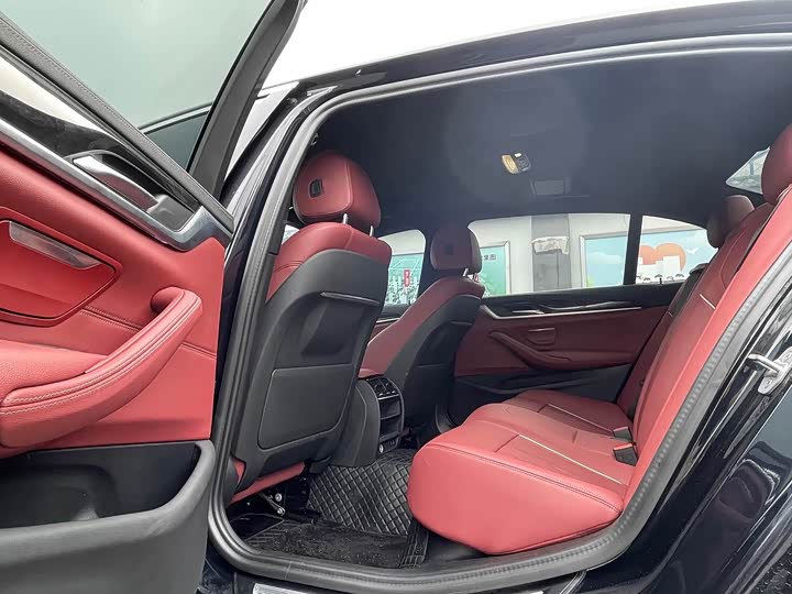 Фото 8 - BMW 5 Series