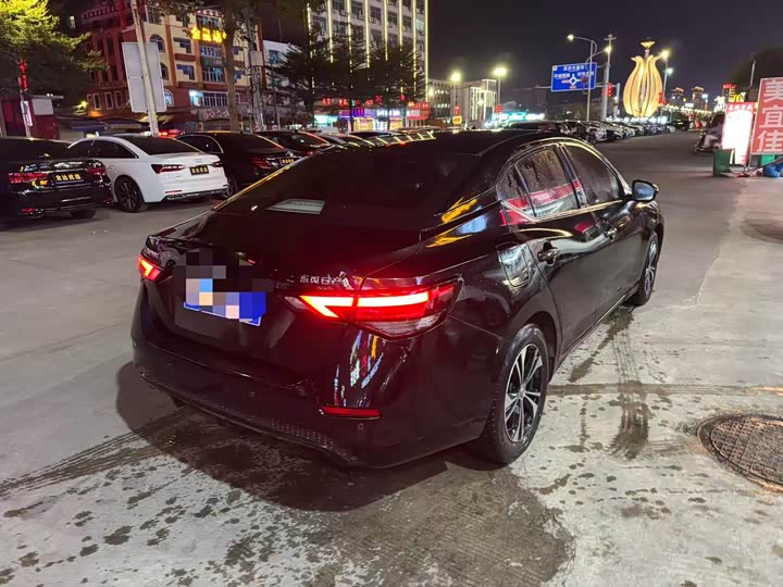 Фото 2 - Nissan Sylphy