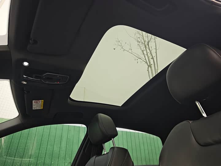 Фото 6 - Audi A6L