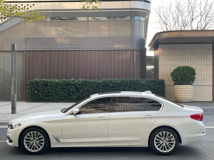 Фото 7 - BMW 5 Series