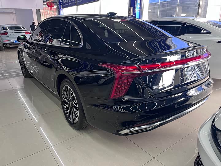 Фото 4 - Hongqi H5