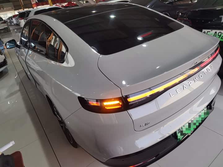 Фото 5 - Leapmotor B01