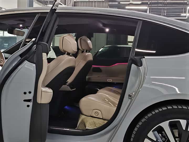 Фото 9 - Nio ET7