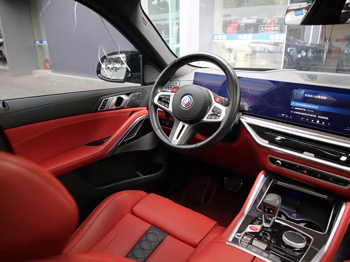 Фото 8 - BMW X6 M