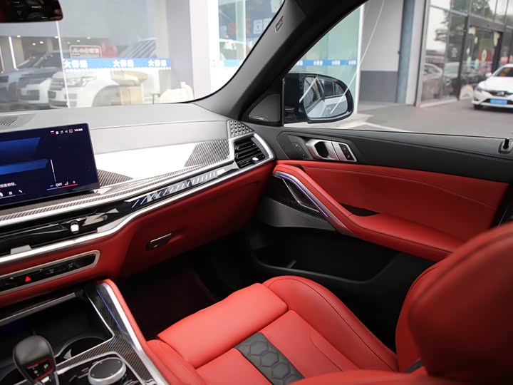 Фото 9 - BMW X6 M