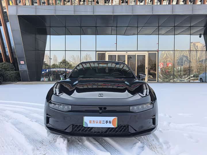 Фото 2 - Zeekr 001