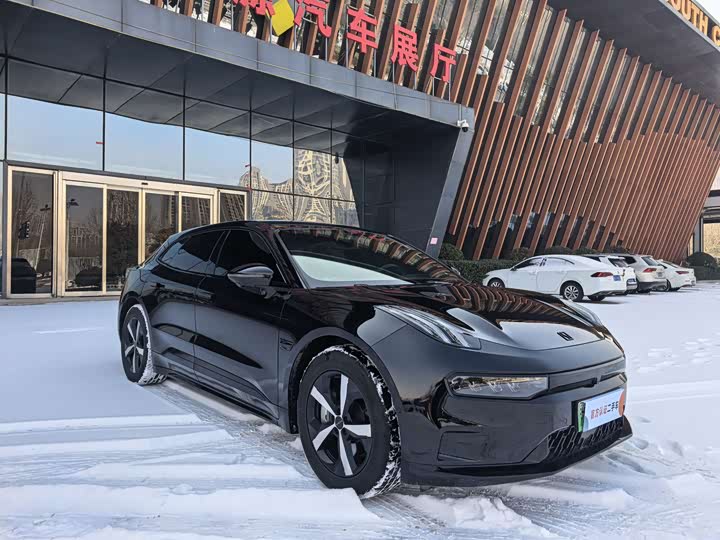 Фото 3 - Zeekr 001