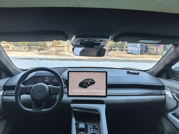 Фото 4 - Zeekr 001