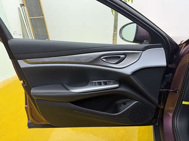 Фото 3 - BYD Seal