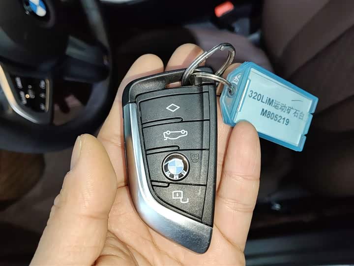 Фото 9 - BMW 3 Series