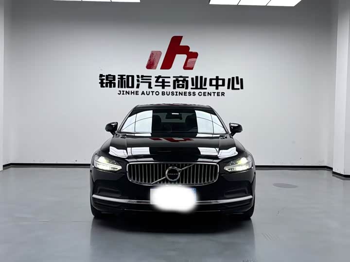 Фото 2 - Volvo S90