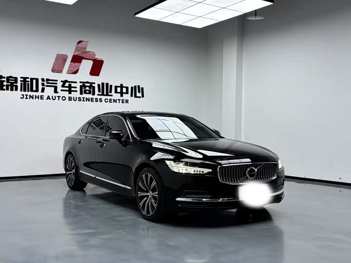 Фото 3 - Volvo S90