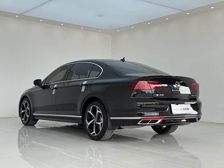 Фото 4 - Volkswagen Magotan