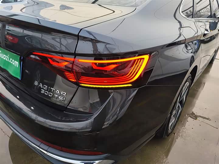 Фото 8 - Volkswagen Sagitar L