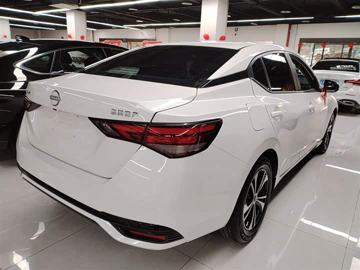 Фото 7 - Nissan Sylphy