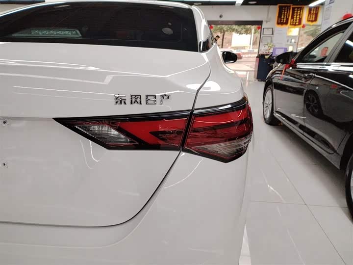 Фото 8 - Nissan Sylphy