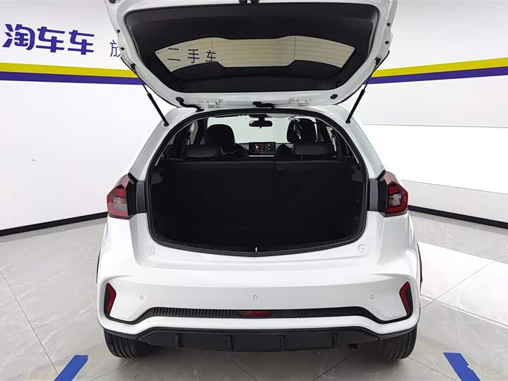 Фото 4 - Geely Vision X3